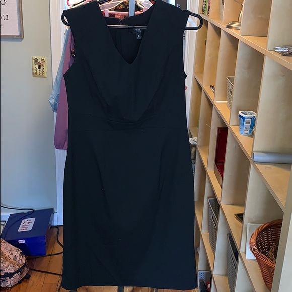 Simple Black Dress - Picture 1 of 4